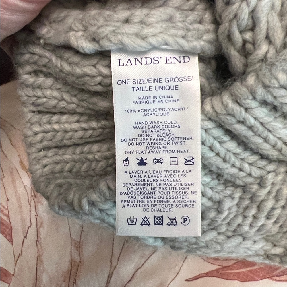 Lands End hat - Picture 2 of 4